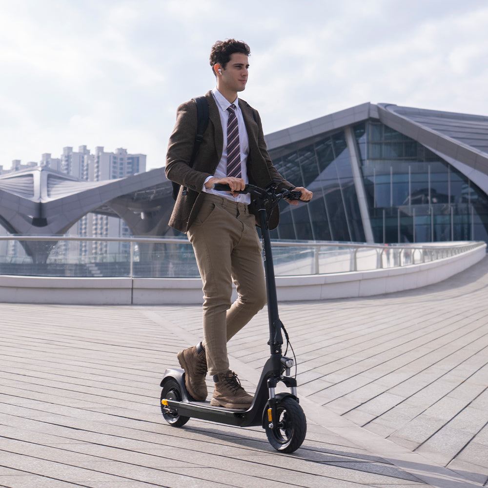 JOYOR C10E           Elektrischer Scooter - Die Kunst der Freiheit in der Mobilität